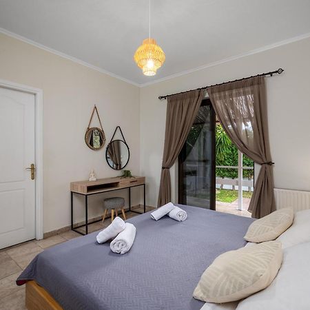 Villa Palmeras Szoroní Kültér fotó